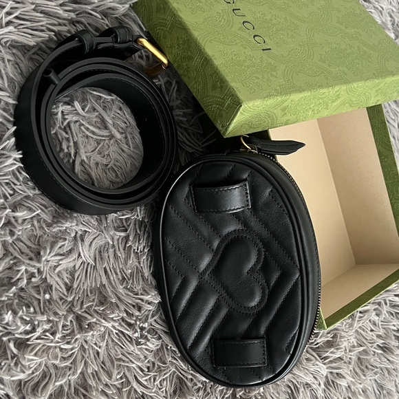 Gucci Black Chevron Crossbody Bag - Picture 3 of 3